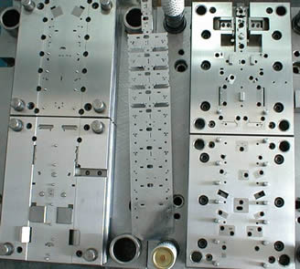 自動級進(jìn)模